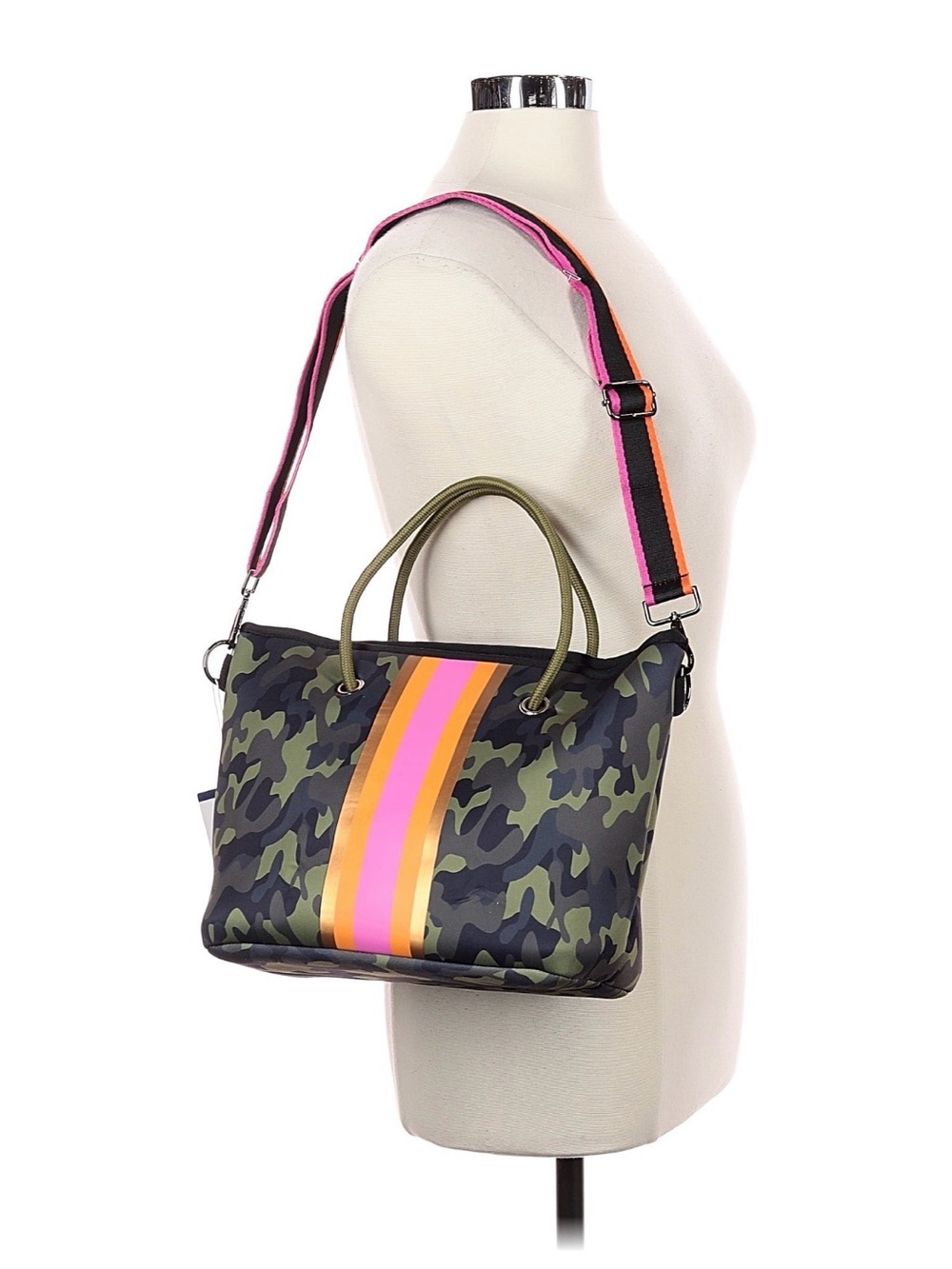 NWT Taylor Gray "The Hope" Camo & Pink Stripe Mini Neoprene Tote Bag Set.